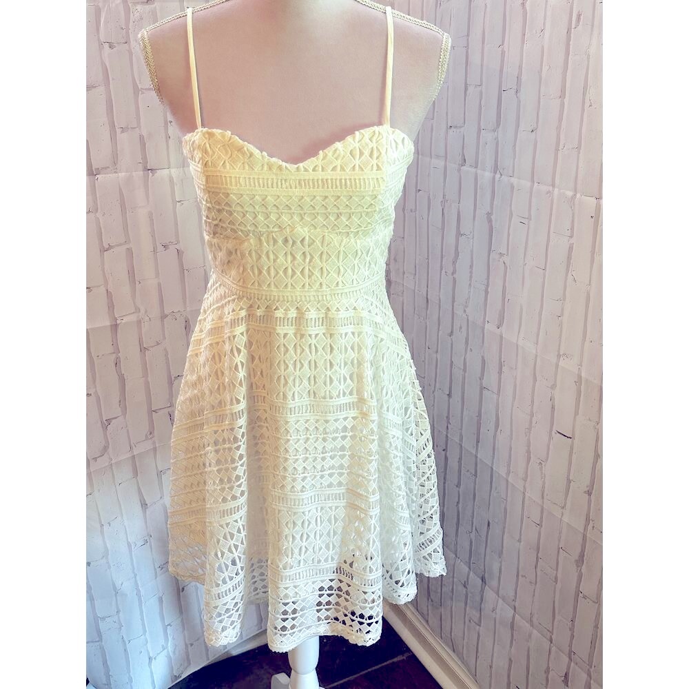 Sweet Generis White Lace Summer Dress Sz M